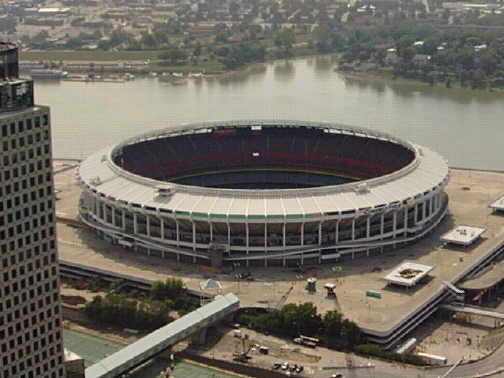 Das Baseball - Stadium von Cincinnati, hier spielen die Cincinnati Red (man achte auf die Aussprache!), meisstens verlieren sie !